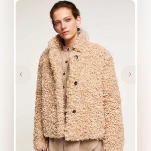 Closed Teddy Jacket Biscuit XS